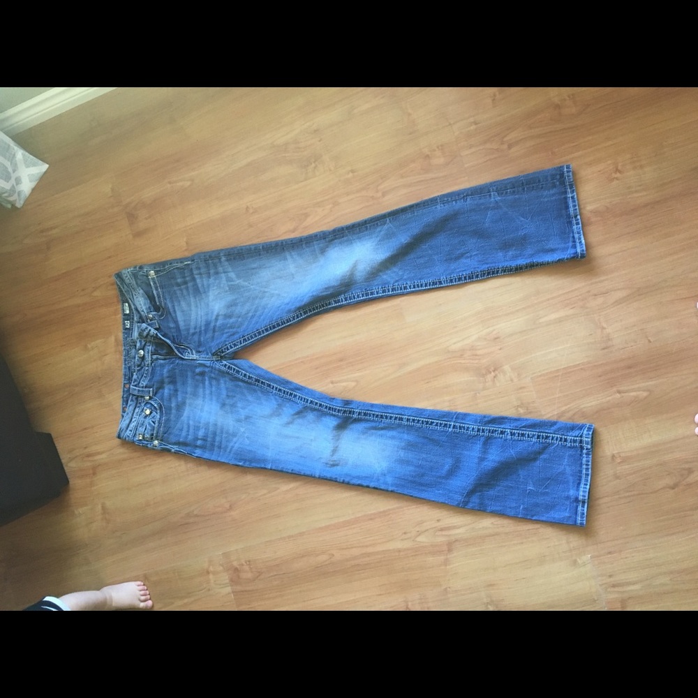 Size 32xxl miss me jeans